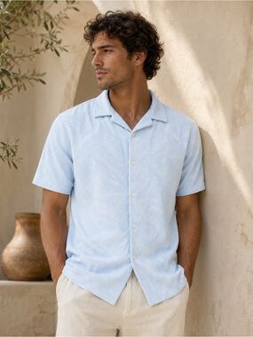 NWT Indicode Men’s Light Blue Textured Camp Collar Shirt XL